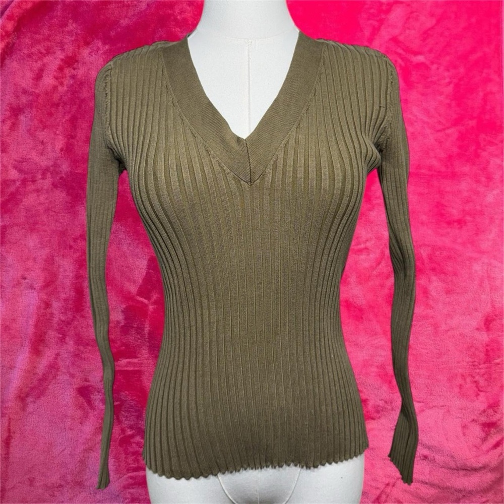 Tracy M Olive Ribbed V-Neck Sweater